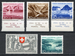 REF 002 > SUISSE < N° 521 à 525 * * < 5 Valeurs Neuf Luxe - MNH * * - Unused Stamps