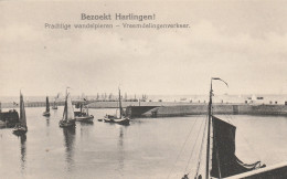 4893438Harlingen, Prachtige Wandelpieren. (Kanten Zijn Afgeknipt)  - Harlingen