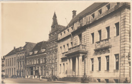 4893633Deventer, Stadhuis En Politiebureau. (FOTOKAART MET ZILVERGLANS) (Zie Achterkant)  - Deventer