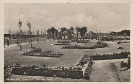 4892102Medemblik, Overzicht Nieuwe Park. 1943. (FOTOKAART) (Kleine Vouwen In De Hoeken, Punaisegaatje)   - Medemblik