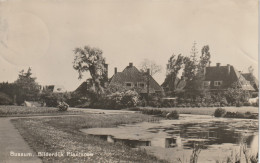 4892204Bussum, Bilderdijk Plantsoen. (FOTOKAART) (Doordruk Stempel, Rechterkant Een Vouwtje Zie Achterkant)  - Bussum