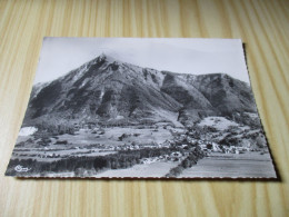 Taninges (74).Vue Générale Et Le Pic De Marcelly. - Taninges