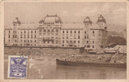 4897178Bratislava, La Batiment Du Ministère. (Damage To The Stamp, Various Folds In The Corners)  - Slowakei