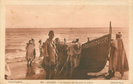 Maroc )   AGADIR  -  La Rentrée Des Barques De Pêche - Agadir