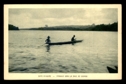 MISSIONS - COTE D'IVOIRE - PIROGUE DANS LA BAIE DE COSROU - Missioni