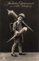 A1357 - Hübsches Kleines Mädchen Mit Hut Und Zuckertüte Ranzen - Glückwunschkarte Schulanfang - Children's School Start