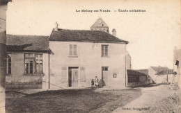 Le Bellay En Vexin * Rue * école Enfantine * Groupe Scolaire - Other & Unclassified