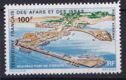 Afars Et Issas         PA  67 **  Nouveau Port De Djibouti - Nuevos