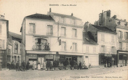 Marines * La Place Du Marché * Débit De Tabac Tabacs * A LA BOTTE ROUGE * Hôtel - Marines