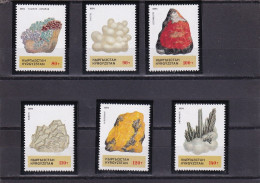 SA01 Kyrgyzstan 1994 Minerals Mint Stamps - Kirghizistan