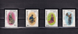 SA01 Kyrgyzstan 1995 Traditional Costumes Perforated Mint Stamps - Kirgizië