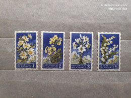 1957	San Marino	Flowers (F84) - Nuevos