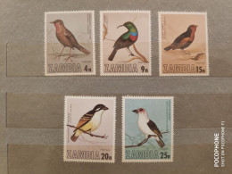 1977	Zambia	Birds  (F84) - Zambia (1965-...)