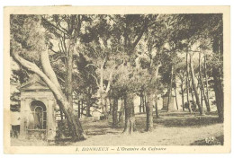 Cpa Vaucluse - Bonnieux - L'Oratoire Du Calvaire - Bonnieux