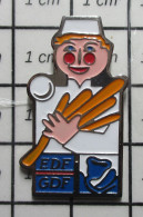 511D Pin's Pins / Beau Et Rare / EDF GDF / PAIN BOULANGER - EDF GDF