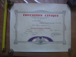 Diplome D'Officier Education Civique Paris 11 Novembre 1972 France POLITIQUE - Diploma's En Schoolrapporten