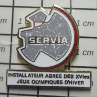 511D Pin's Pins / Beau Et Rare / JEUX OLYMPIQUES / ALBERTVILLE 1992 SERVIA INSTALLATEUR AGREE - Giochi Olimpici