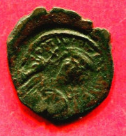 MAURICE TIBERE (s 511) FOLLIS NICOMEDIE AN 2 B TB45 EUROS - Byzantines