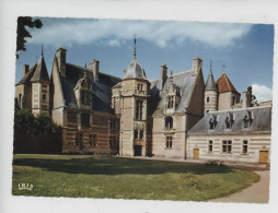 Ainay Le Vieil : Le Château, Cour Intérieure Côté Renaissance (cp Vierge N°18/128 Théojac) - Ainay-le-Vieil