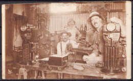 VIEILLE PHOTO CONGO BELGE 1924 - ATELIER D'ELECTRICITE POUR TRAVAUX AU CHEMIN DE FER BCK - ( Bas Congo Au Katanga ) - Oud (voor 1900)