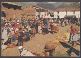 121113/ Peru, A Market - Perú