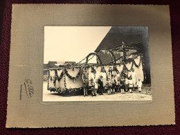 Chateauneuf En Thimerais * Char Un Jour De Fête , Mi Carême Ou Cavalcade Au Village * Villageois * Photographe G. Allais - Châteauneuf