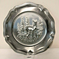 C203 Ancienne Assiette - étain - Décor Animalier - Tins