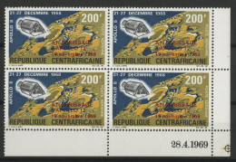 CENTRAFRIQUE Poste Aérienne N° 83 En Bloc De Quatre Avec Coin Daté Neufs ** (MNH) APOLLO 8 TB - Centrafricaine (République)