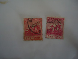 BARBADOS  USED 2 STAMPS ARMS 1925 1938  DIFFEREND COLOURS - Barbados (1966-...)