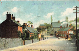 ROYAUME-UNI - Main Street - Woodhouse Eaves - Vue Générale Sur Une Rue - Des Maisons - Carte Postale Ancienne - Altri & Non Classificati