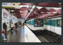 Photo-carte Moderne - Une Rame MF67 à La Station "Arts Et Métiers" Ligne 3 Du Métro De Paris - RATP - U-Bahnen