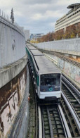 Photo-carte Moderne "Rame De Métro MP75 Entrant à La Station Bercy - Ligne 6 Paris" Chemin De Fer - Métro Parisien RATP - Métro