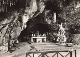 FRANCE - Lourdes - La Grotte Miraculeuse - Carte Postale - Lourdes