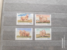 Australia 	Sheeps (F83) - Mint Stamps