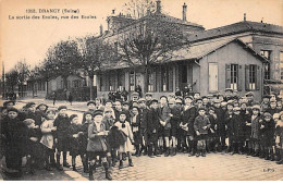 DRANCY - La Sortie Des Ecoles, Rue Des Ecoles - état - Drancy