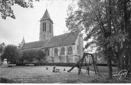 CORMEILLES EN PARISIS - L'Eglise Saint Martin Et Le Jardin D'Enfants - Très Bon état - Cormeilles En Parisis