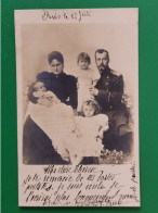 Carte Photo   Tsar Nicolas II Imperatrice Alix Et Sa Famille , Famille Romanov , Carte Rare - Koninklijke Families