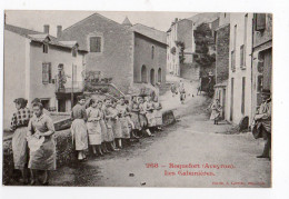 ROQUEFORT * AVEYRON * CABANIERES * FEMMES * Carte N° 268 * édit. Carrère, Rodez - Roquefort