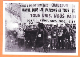 23414 / CREIL 60-Oise Manifestation 1996 Grève Après 3 Ans Lutte Chez CHAUSSON Union Syndicats CGT CFDT SDC RE-EDITION - Other & Unclassified