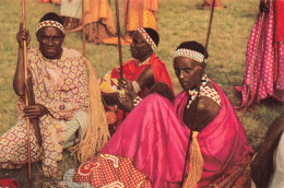 CONGO - Voyage Du Roi Au Congo - Eté 1955 - Notables De L'Urundi Attendant L'arrivée Du Roi...- Colorisé - Carte Postale - Other & Unclassified