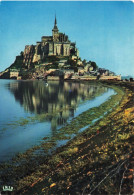 FRANCE - Le Mont Saint Michel - Vue Générale - L'arrivée à Marée Haute - Carte Postale - Le Mont Saint Michel