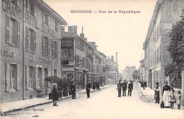 FRANCE - Bourgoin - Rue De La Republique - Animé - Carte Postale Ancienne - Bourgoin