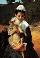 ENFANTS - Centre De Culture Et De Naissance - Jeune Pastourelle - Carte Postale - Scenes & Landscapes