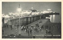 ROYAUME-UNI - The Place Pier By Night - Brighton - Animé - Vue Sur Un Pont - Carte Postale Ancienne - Brighton