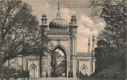 ROYAUME-UNI - Royal Pavilion - Brighton - North Gate - Vue Générale Sur L'entrée - Carte Postale Ancienne - Brighton