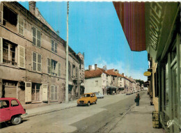 LOUVRES . Rue De Paris - Louvres