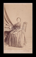 SZOMBATHELY 1865. Ca. Knebel : Hölgy, Visit Fotó - Anciennes (Av. 1900)