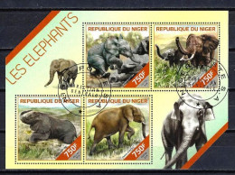 Animaux Eléphants Niger 2014 (242) Yvert N° 2367 à 2370 Oblitérés Used - Elefantes