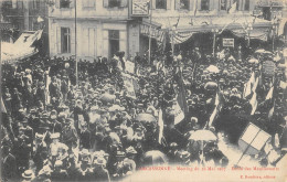 CPA 11 CARCASSONNE / MEETING DU 26 MAI 1907 / DEFILE DES MANIFESTANTS - Carcassonne