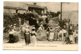 44 DEP 553 Ferme De LA BOURCHINIERE Jour De Batterie  La Machine Paysans Au Travail  Environs Nantes1900 Dos Non Divisé - Paimboeuf